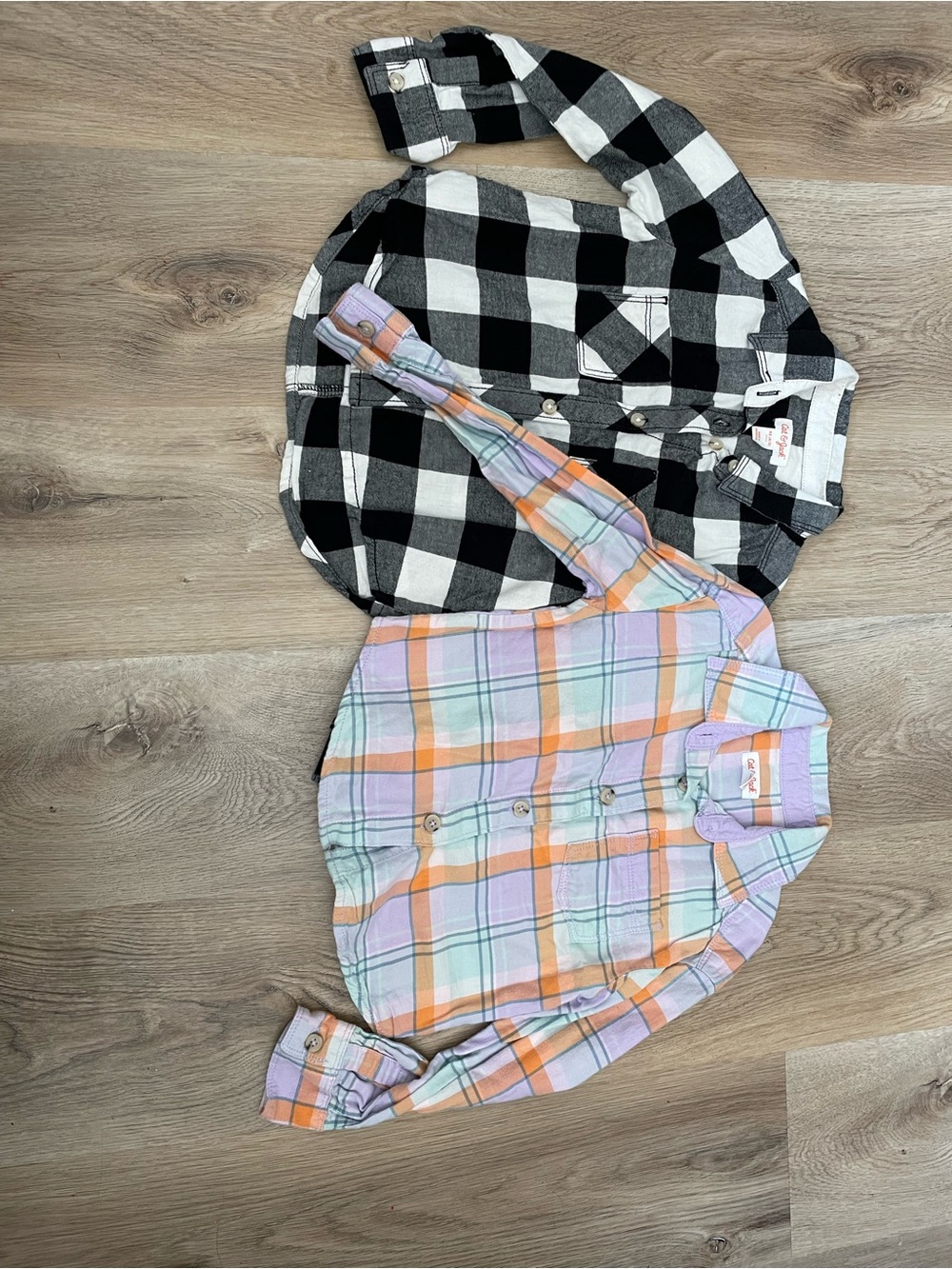 Bundle 2 shirts, 1 pullover Cat & Jack Black and White Plaid Button-Up Shirt